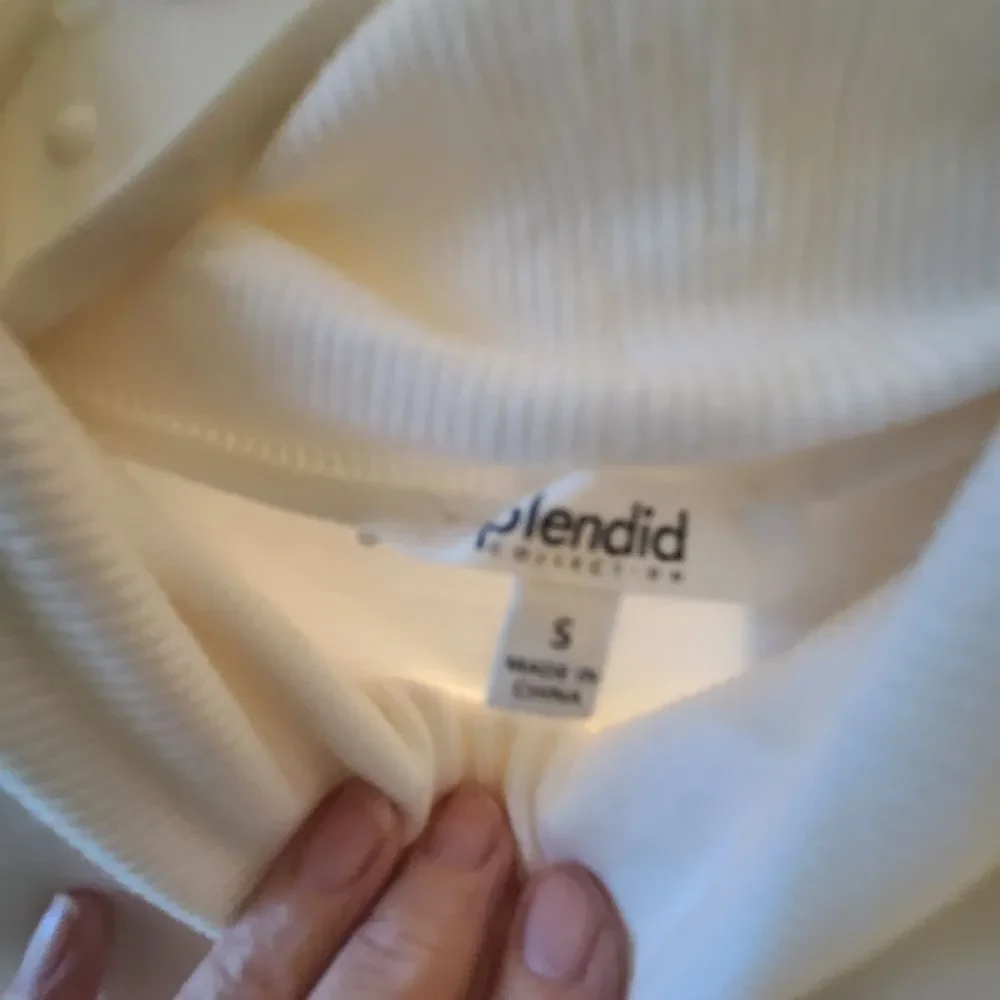 Splendid Mixed Media Soft White Turtleneck Sleeveless Top Size Small